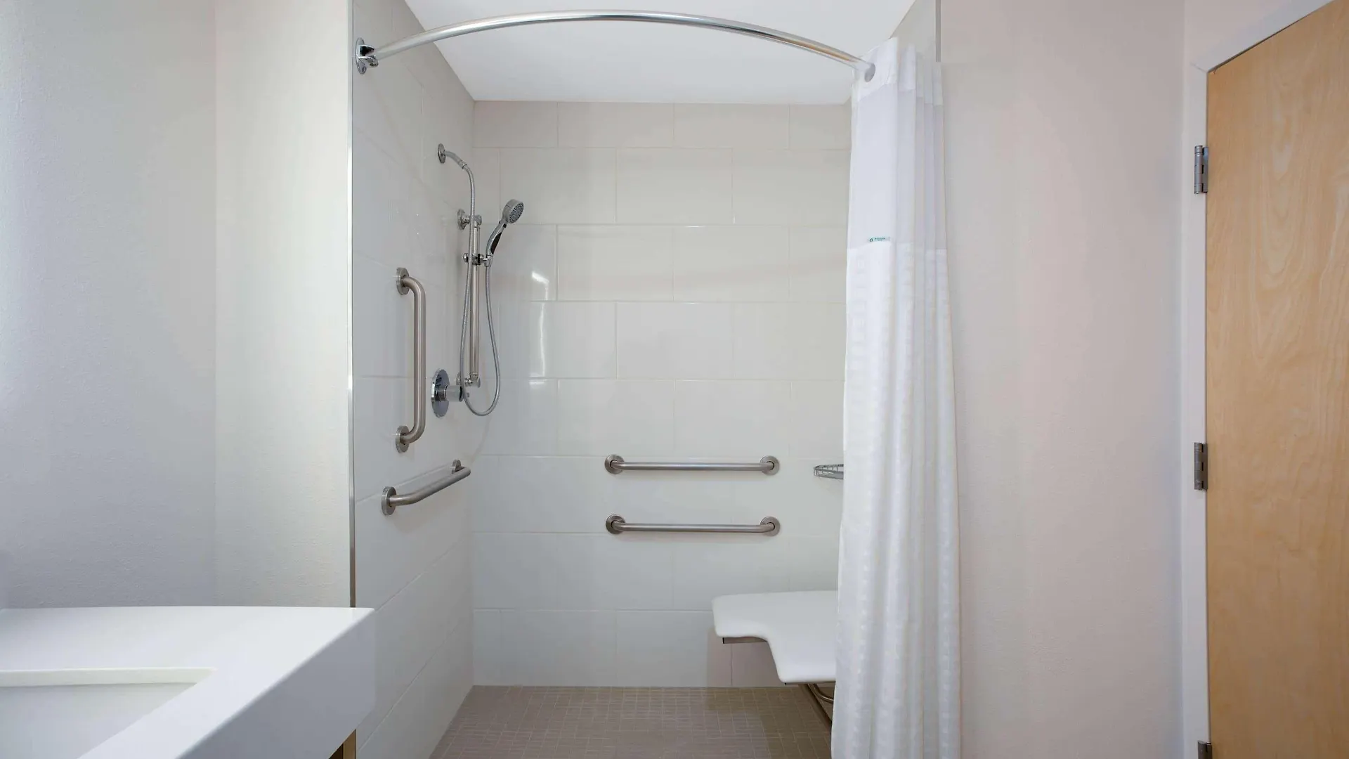 La Quinta Inn & Suites By Wyndham Manassas Va-Dulles Airport Manassas Park Hotel